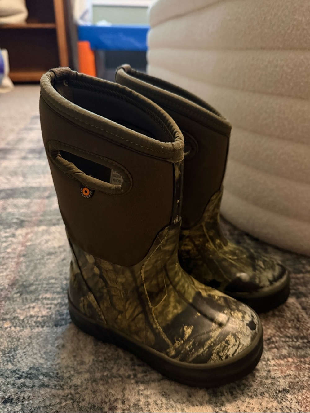Bogs Kids Camo Pull-On Boots in Olive Green